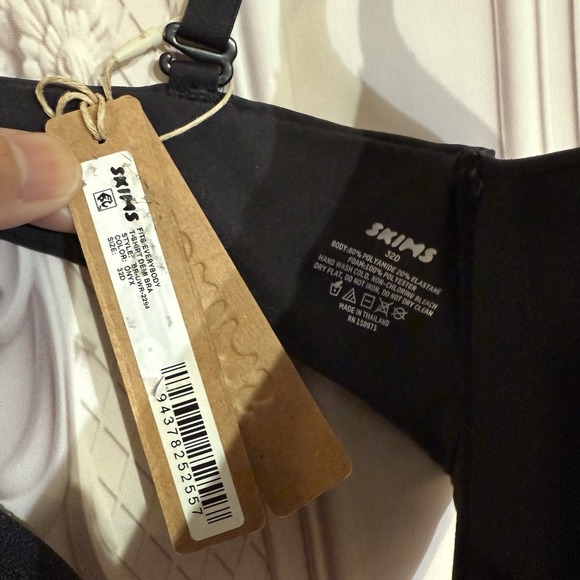 NWT SKIMS Fits Everybody T-Shirt Demi Bra Onyx Black Size 32D $54 - Picture 2 of 9